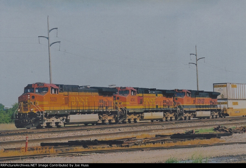 BNSF 5029 East